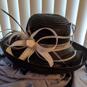 Black and white hat